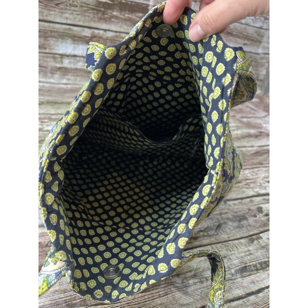 Vera Bradley Bucket Bag Tote Handbag Cambridge Print Magnetic Closure (Retired)